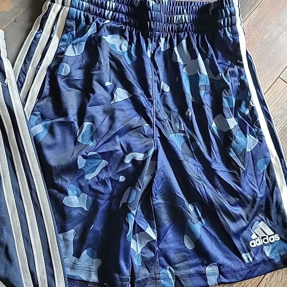 Shorts Boys Blue Camo w/white Stripes Football Soccer SZ 8 NWOT B14